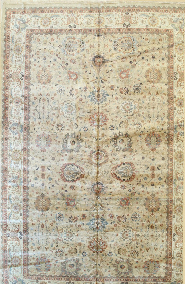 Camel/Beige Hand Knotted Wool Traditional Agra Rug, Made in India - made from 100% wool
