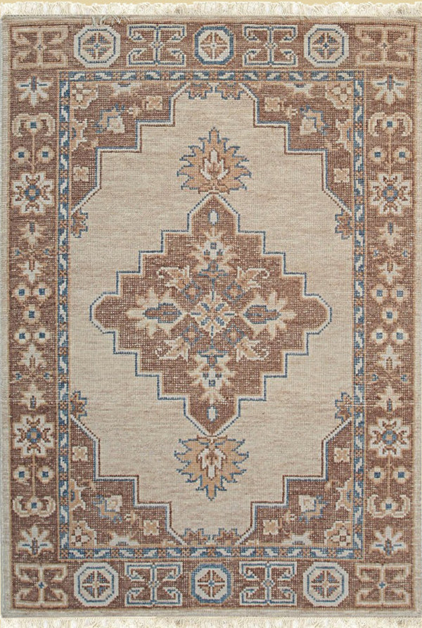 Hand Knotted Wool Beige Traditional Oriental Tabriz Rug, Made in India
