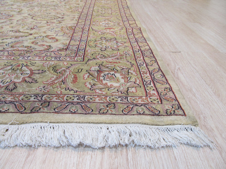 Beige/mint Hand Knotted Wool Traditional Sarouk Rug