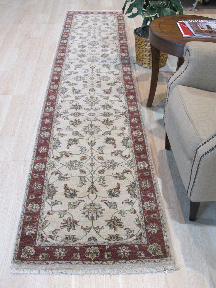 Ivory/Red Hand Knotted Wool Traditional Oriental Agra Rug