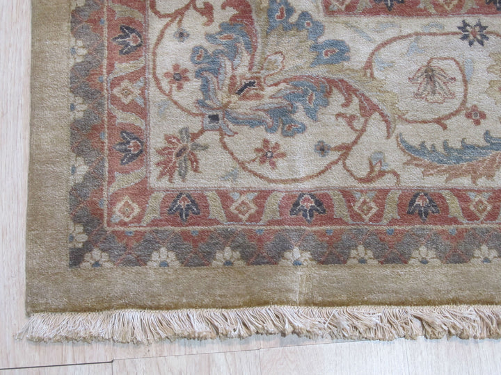 Camel/Beige Hand Knotted Wool Traditional Agra Rug