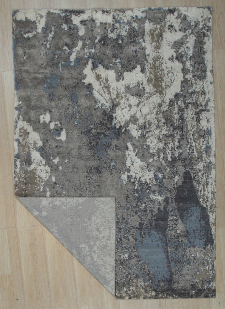 Hand Crafted Wool & Viscose Gray Contemporary Abstract Hand Crafted Rug