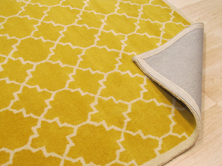 Hand-tufted Wool Yellow Transitional Moroccan Moroccan Rug